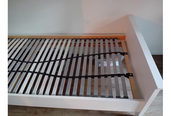 Bed 90 cm breed en 190 lang  - 20241130_091814