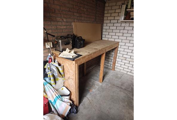 Tafel uit schuur /hout - IMG20260401122839