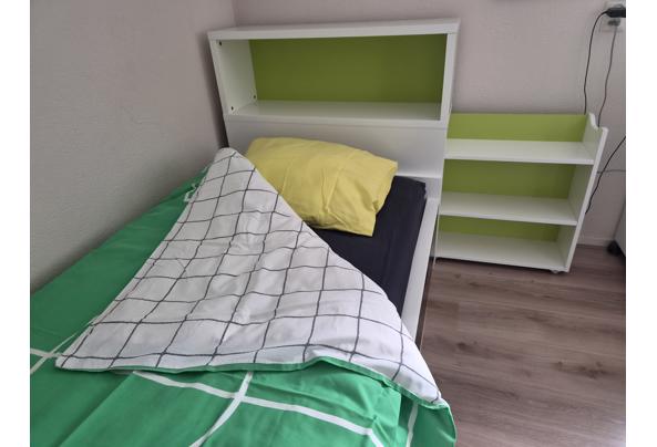 Bed met hoofdeinde en opberger - bed-2