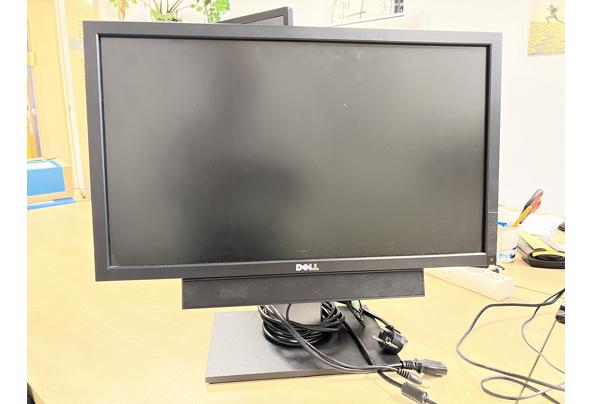 DVI/VGA monitor voor computer - 4364A0FF-A728-43C1-AD1E-91A0D0ED9FD2
