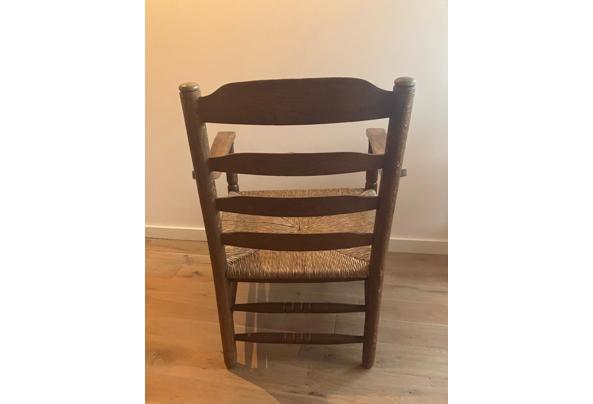 Comfortabele antieke vintage houten relax stoel rieten zitting - 8e62dedf-a6e5-410d-bb06-f3e8e1299f63
