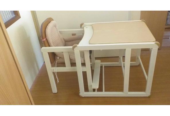 houten meegroeistoel - 38851e96-be90-4f2f-a437-98758ad19aad