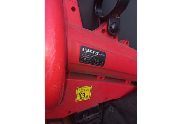 Bladblazer/zuiger - 20260412_103150