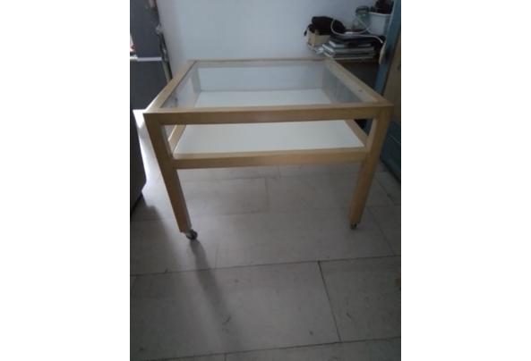 SALONTAFEL IKEA MET GLAZEN BLAD VIERKANT inclusief wielen - 17867297900601752611473850540008