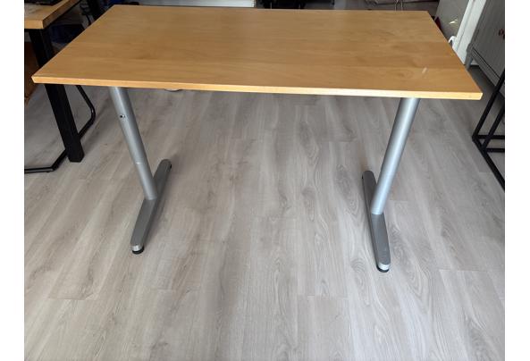 Bureau, verstelbaar en makkelijk mee te nemen - image