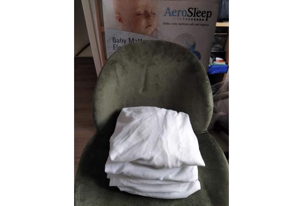 Babybedje wit 120 cm incl. matras en matrashoesjes - IMG-20230812-WA0002