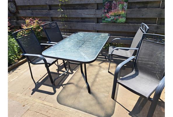 Metalen tuinset met glazen tafelblad - Tuinset