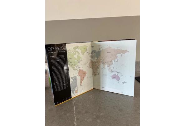 Vele boeken in goede staat om ruimte te maken in mijn boekenkast - IMG_4005