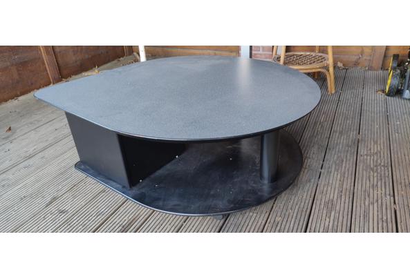 moderne salontafel met grijs onverwoestbaar kunststof bovenblad - tafel-1