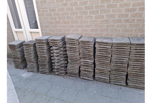 200 drainage tegels 30x30x4 en halve tegels  - 20250522_190033