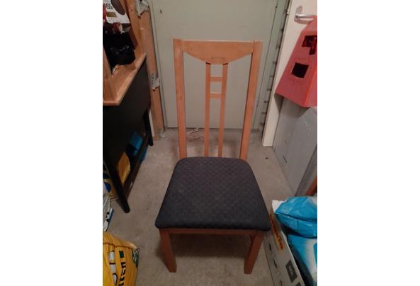 4 stoffen/houten stoelen - 20230202_175727
