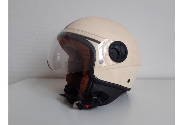 Helm voor brommer of scooter - 20210525_100428