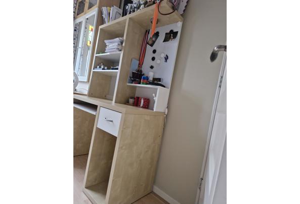 Bureautje met uitschuif plank - 20251227_110216