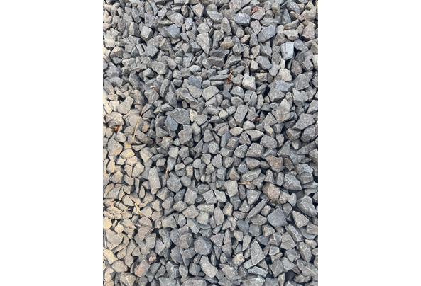 Grind voor in de tuin - 58dbf74a-0662-4be7-a9d1-e4f336d21928