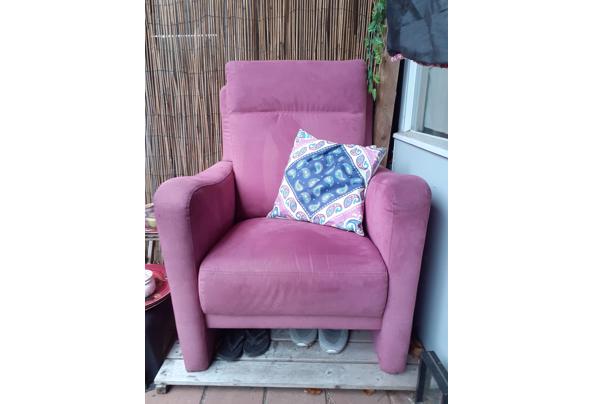 bank en en stoel fuchsia kleur - 20240112_123126
