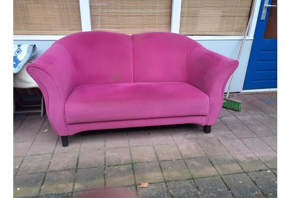 bank en en stoel fuchsia kleur - 20240112_124808