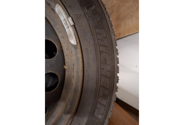 4 winterbanden op velg Peugeot 308 - 21743