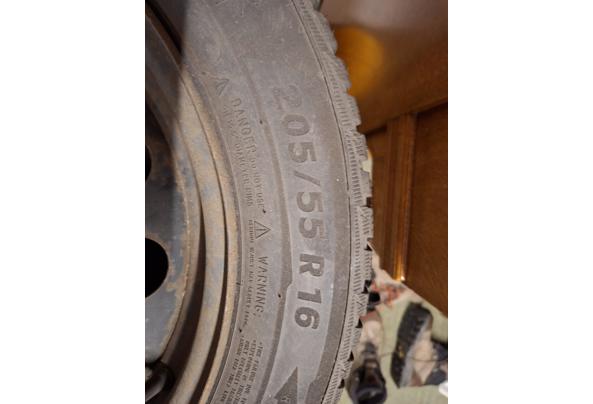 4 winterbanden op velg Peugeot 308 - 21744