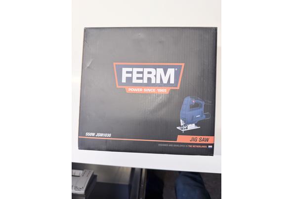 Nieuw en ongebruikt in doos: Ferm Decoupeerzaag 550W - IMG_4876