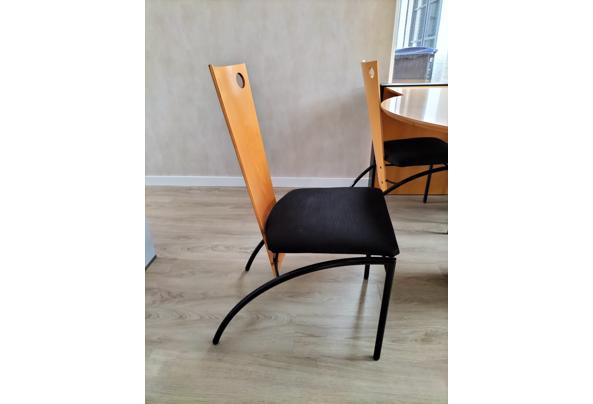 tafel en stoelen beukenhout - 4-stoelen-beukenhout-bij-eettafel-foto-2