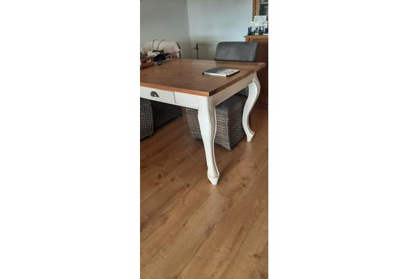 Nog mooie Grenen bladTafel ,en 4 Eetstoelen op wieltjes - 20261007_163213