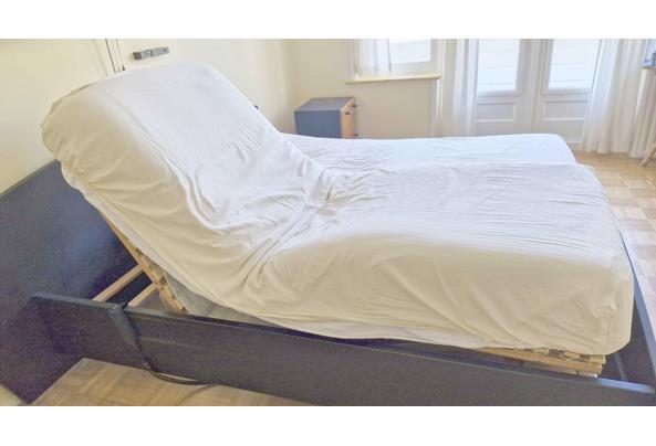 Bed 160 x 200 cm met nachtkastjes - 260502-Ledikant-04 Bed 160 x 200 cm met nachtkastjes - 260502-Ledikant-04