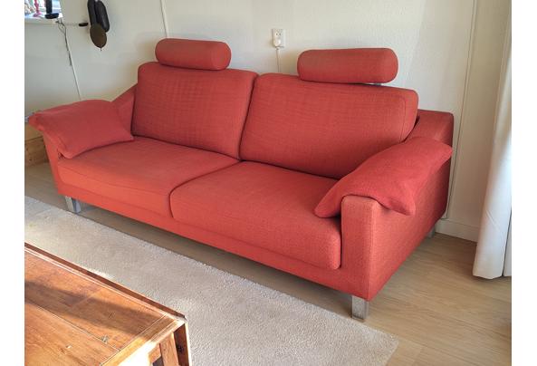 Leolux bank en bijbehorende poef - bank1