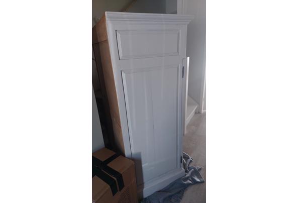 Teakhouten kast - 17819581189283266272042899300672