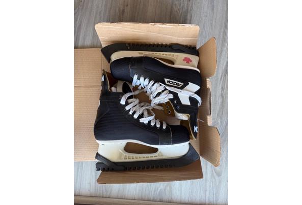 Micron IJshockeyschaatsen mt 9 (44) man - 6ed57fc3-ef96-4f47-b5ab-bdebe857e8bc