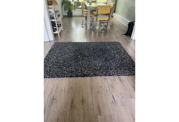 Gratis gespikkeld vloerkleed (135x185) - IMG_6283