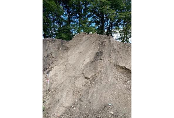 1 tot 90 KUUB zwart zand / grond / aarde op te halen in VALKENSWAARD - WhatsApp-Image-2025-09-28-at-09-28-43