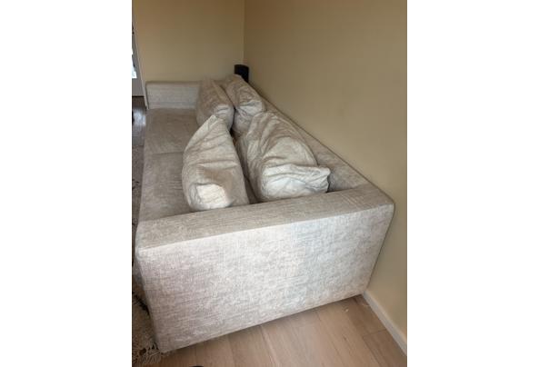 Goossens bank 1 jaar oud - IMG_8424 Goossens bank 1 jaar oud - IMG_8424