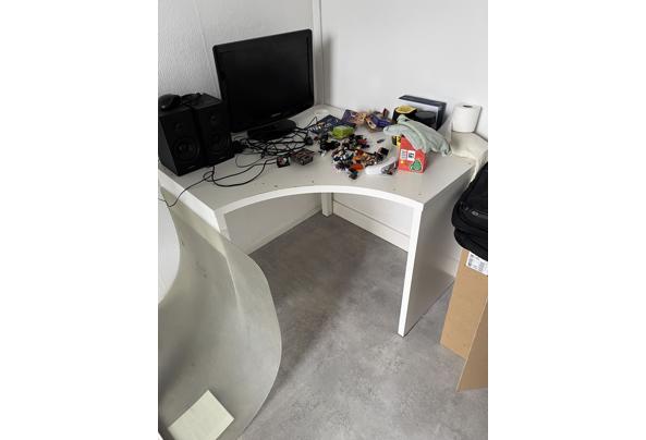 Hoek bureau - IMG_1493