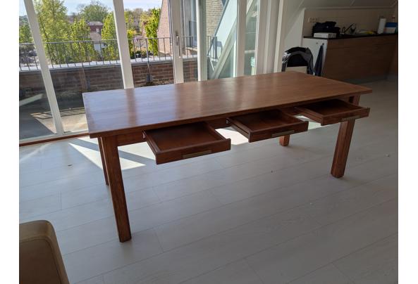 Houten eetkamertafel - PXL_20250419_103435390