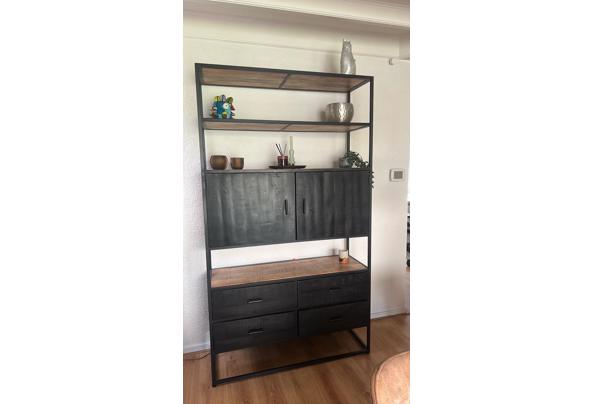 kast industriele look - kast-woonkamer_639191404111549322