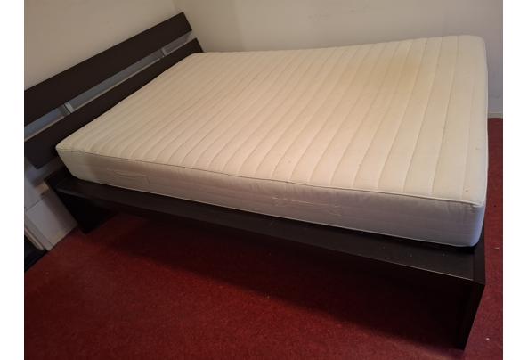2 persoons bed evt met goed en schoon matras - 17670919714627901236465351011840