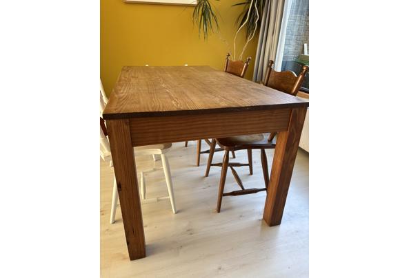 Houten tafel met lade - tafel1