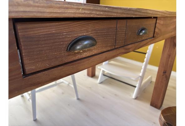 Houten tafel met lade - tafel2
