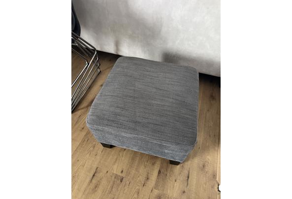 Gratis 2zits bank met hocker 6 eetkamerstoelen  - IMG_0707