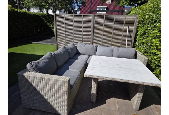Rotan loungeset met tafel - 20260704_102633