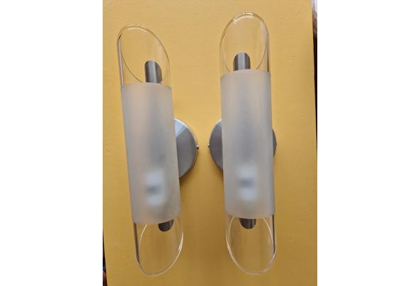 Twee matglazen wandlampen - 20240516_155522