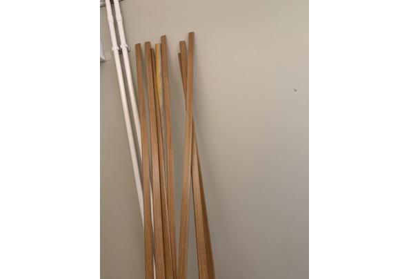 7,4 M2 laminaat eik (+ isolatie + plakplinten) - image