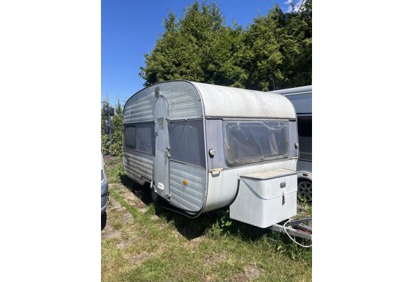 Oude caravan misschien nog te verbouwen voor een festival ofzo?!.. - IMG_5015