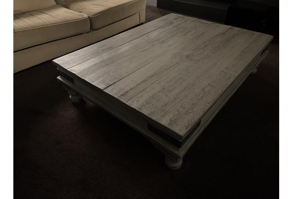 Lage houten salontafel in grijs - IMG_4540