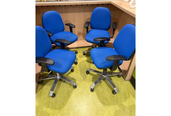 10 gebruikte bureaustoelen - WhatsApp-Image-2025-11-11-at-13-05-48-(2)