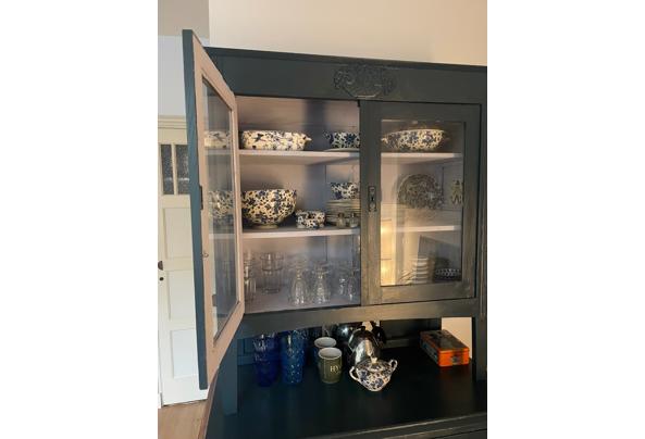 Servieskast in 2 delen. Blauw geverfd (verf wordt meegeleverd) - 65139532-bfa8-42a7-b826-7aee5ac5b1a6