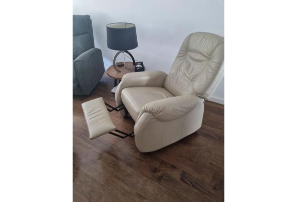 Creme kleurige verstelbare relax fauiteul - 17835931325732464583676983579378