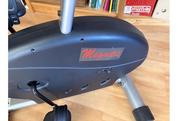 Hometrainer met magnetische weerstand - IMG_9519