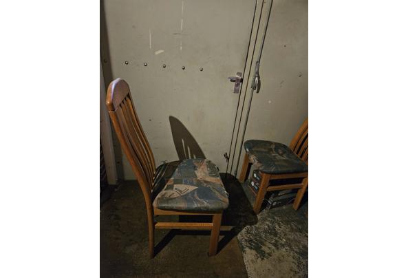 eettafel met 4 stoelen, massief eiken 85 x 145/195 - 20261022_081644