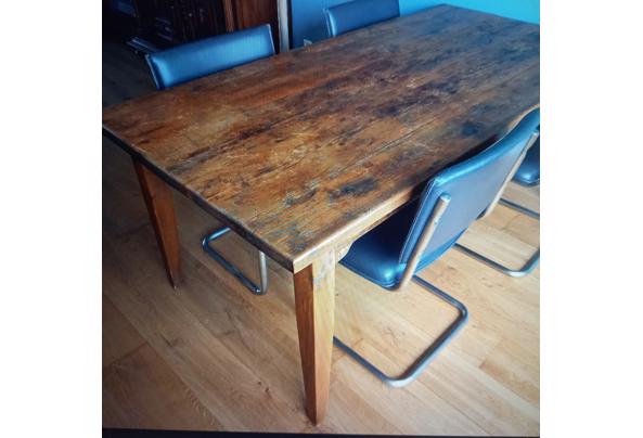 Ambachtelijk gemaakte tafel uit oude grenen vloerdelen - 17479214200973549476846801147447